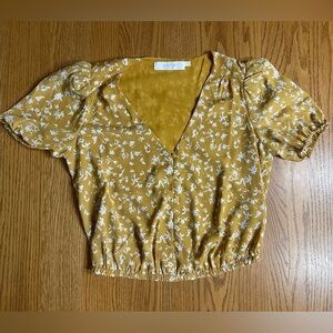 ASTR The Label Yellow Floral Crop Top Size Small